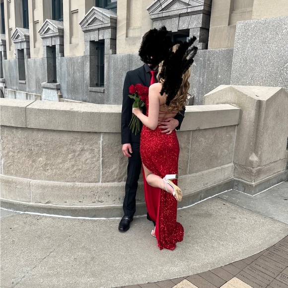 Stunning red Amarra slit sequined dress. Size 0. - Picture 2 of 4